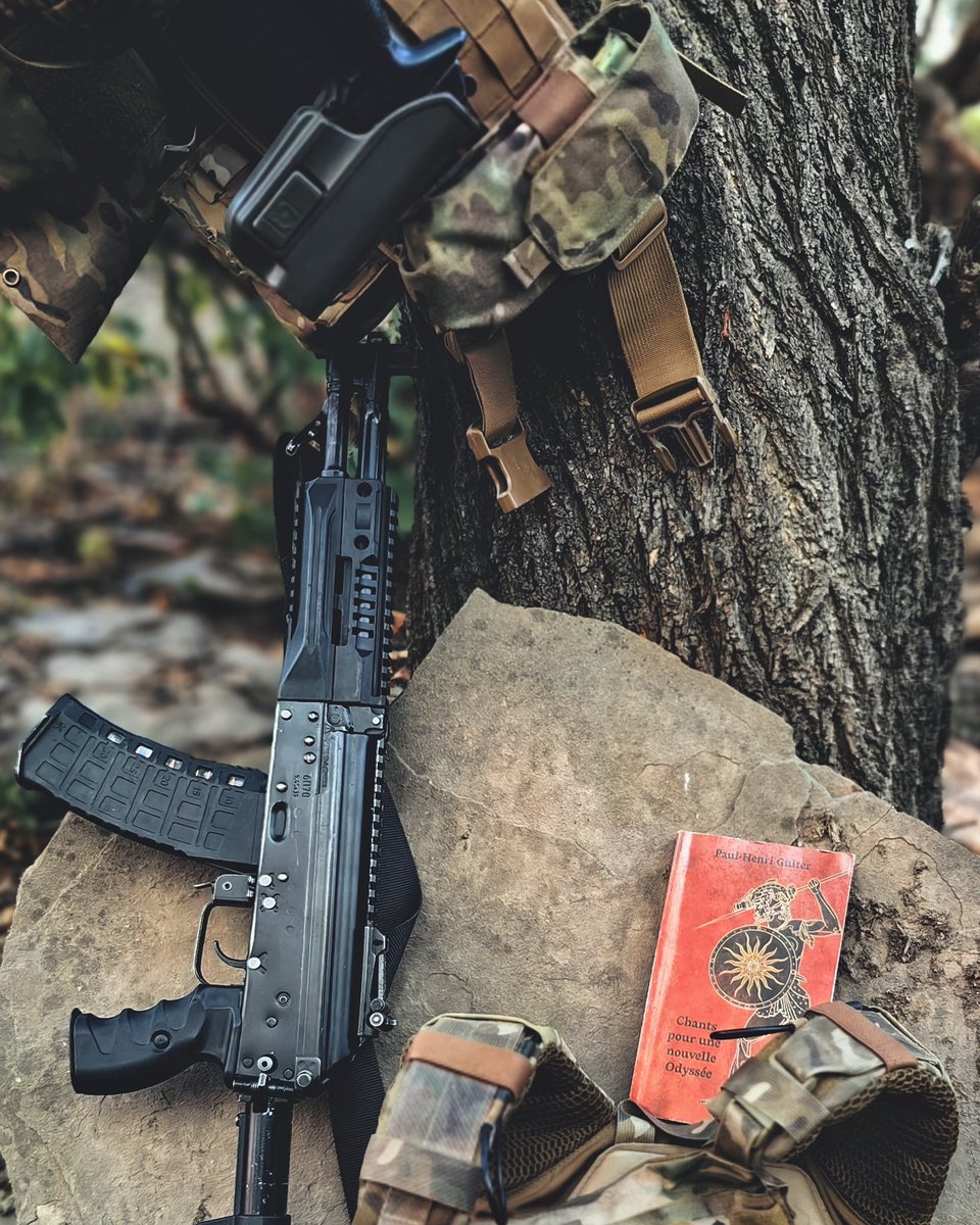 « Il n’y a pas de victoire, il faut combattre et aimer sans fin. »
Chants pour une nouvelle Odyssée