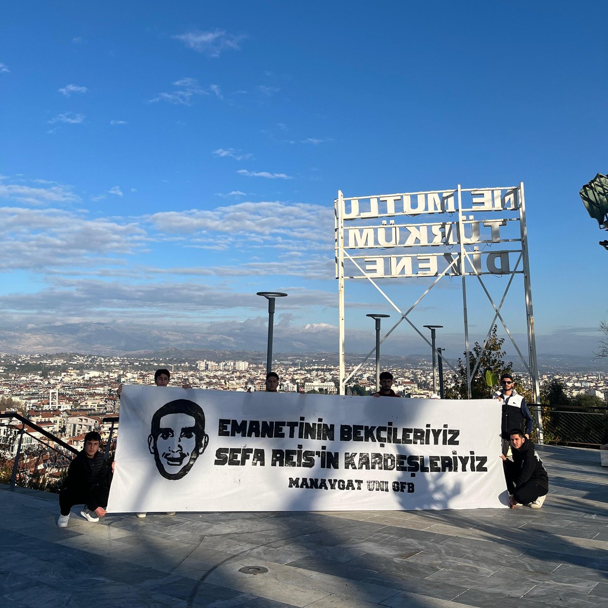 İyi ki doğdun SEFA REİS!

#YaşadıkçaYaşatacağız #UNIGFB