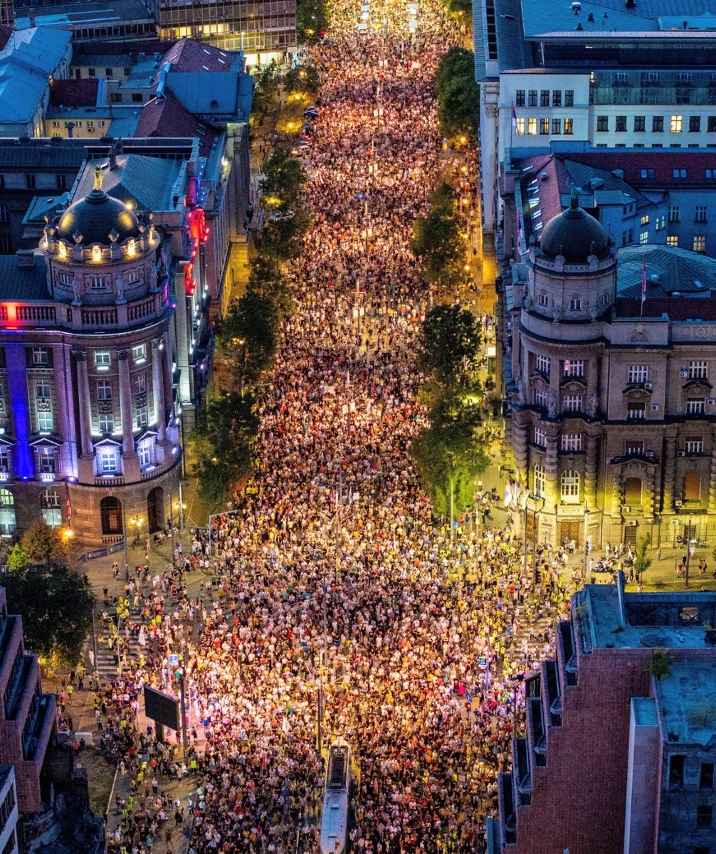 Pobednička fotografija dana.

Beograd, 1.9.2025. godine.