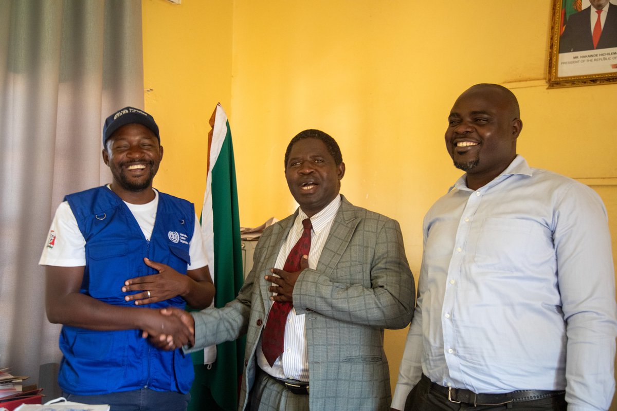 ilolusaka's tweet image. 🌟 Leadership in #NorthWestern Province!

📌PS Col. Katambi champions disability inclusion, urging equal access to jobs &amp;amp; enterprise during a courtesy visit by ILO &amp;amp; @ZAPD_HQ 

DC Mulofwa Tradeson moves to a ground floor office ♿—breaking barriers! 🙌

#DisabilityIsNotInability