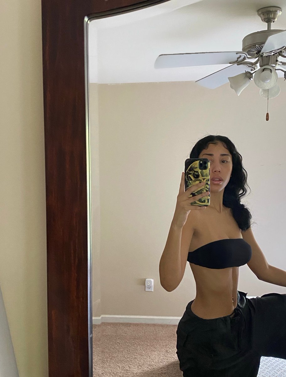 Linds (@lindseymishay) on Twitter photo 