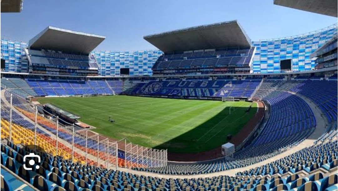 PUEBLA SIGUE EN CASA
Los camoteros seguirán en casa por lo menos hasta el final del presente torneo y ya en diciembre se verá si el Cuauhtémoc es elegido como sede de entrenamiento de FIFA y se le tendrían que hacer las adecuaciones.