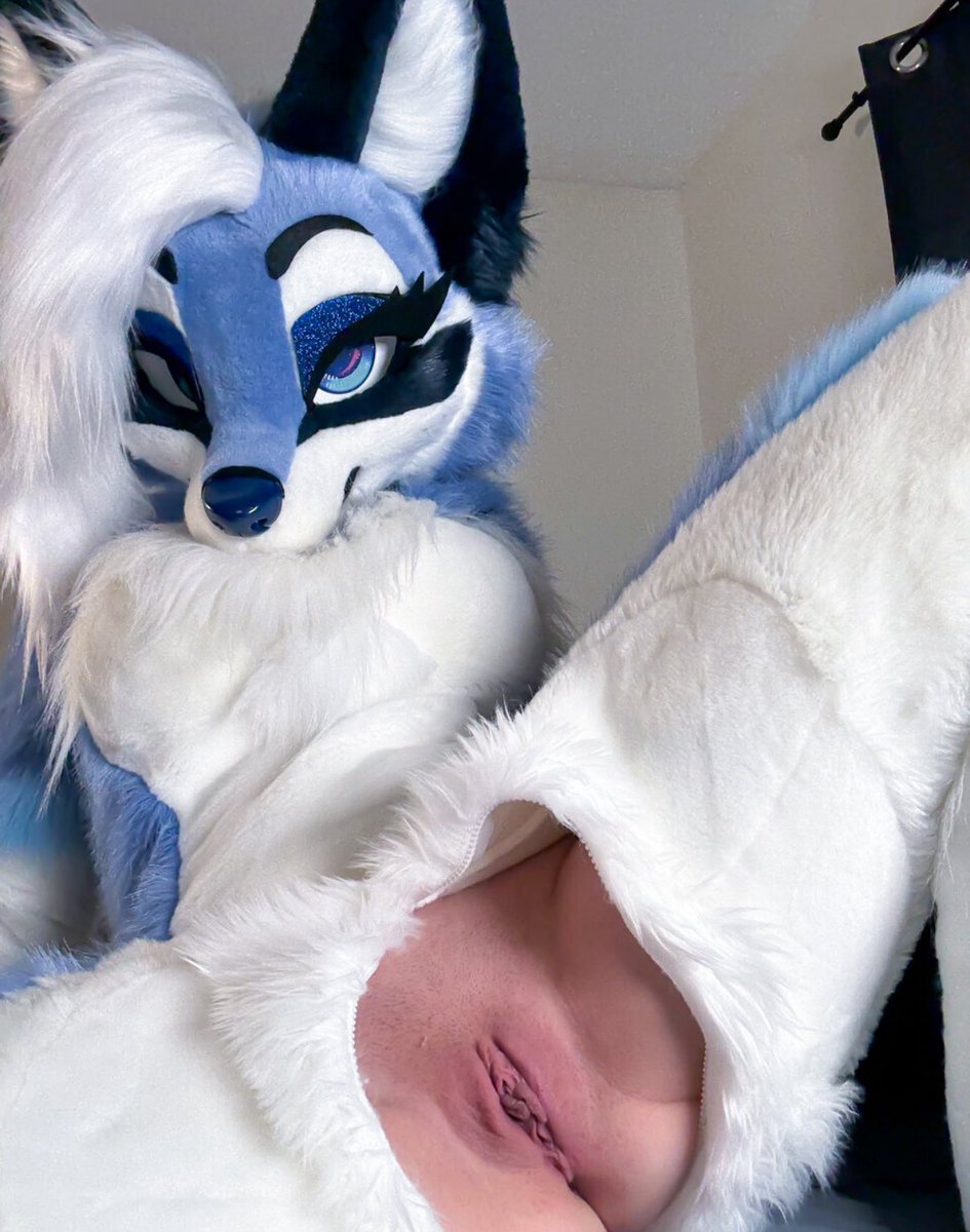 SpiceyFoxx tweet media