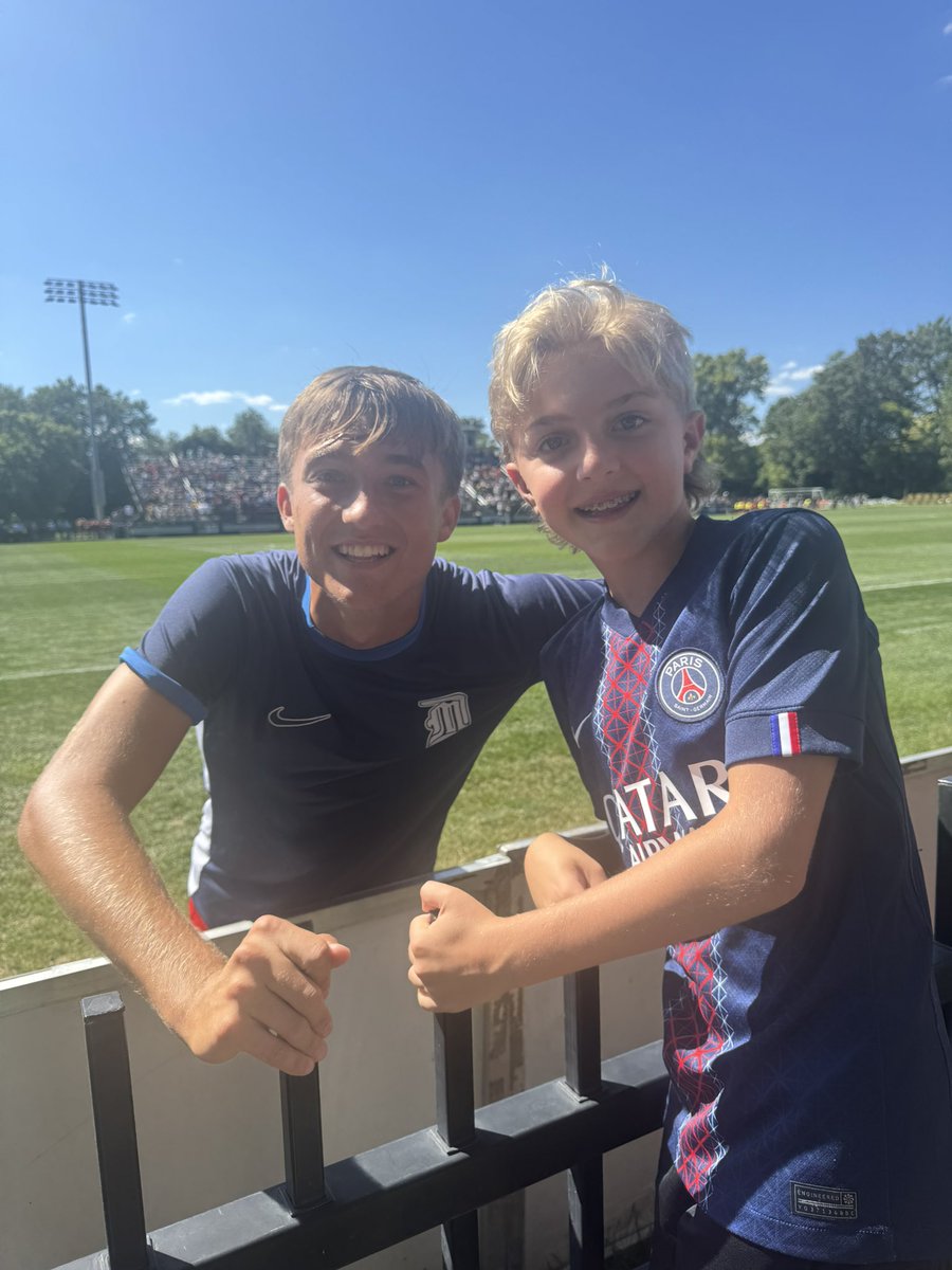 _AmandaONeill's tweet image. A quick trip to East Lansing to see our favorite @DCCSoccer1 Summer Camp coaches in action for @UDMSoccer! #rolemodels #heros