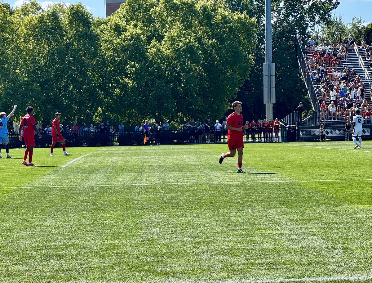 _AmandaONeill's tweet image. A quick trip to East Lansing to see our favorite @DCCSoccer1 Summer Camp coaches in action for @UDMSoccer! #rolemodels #heros