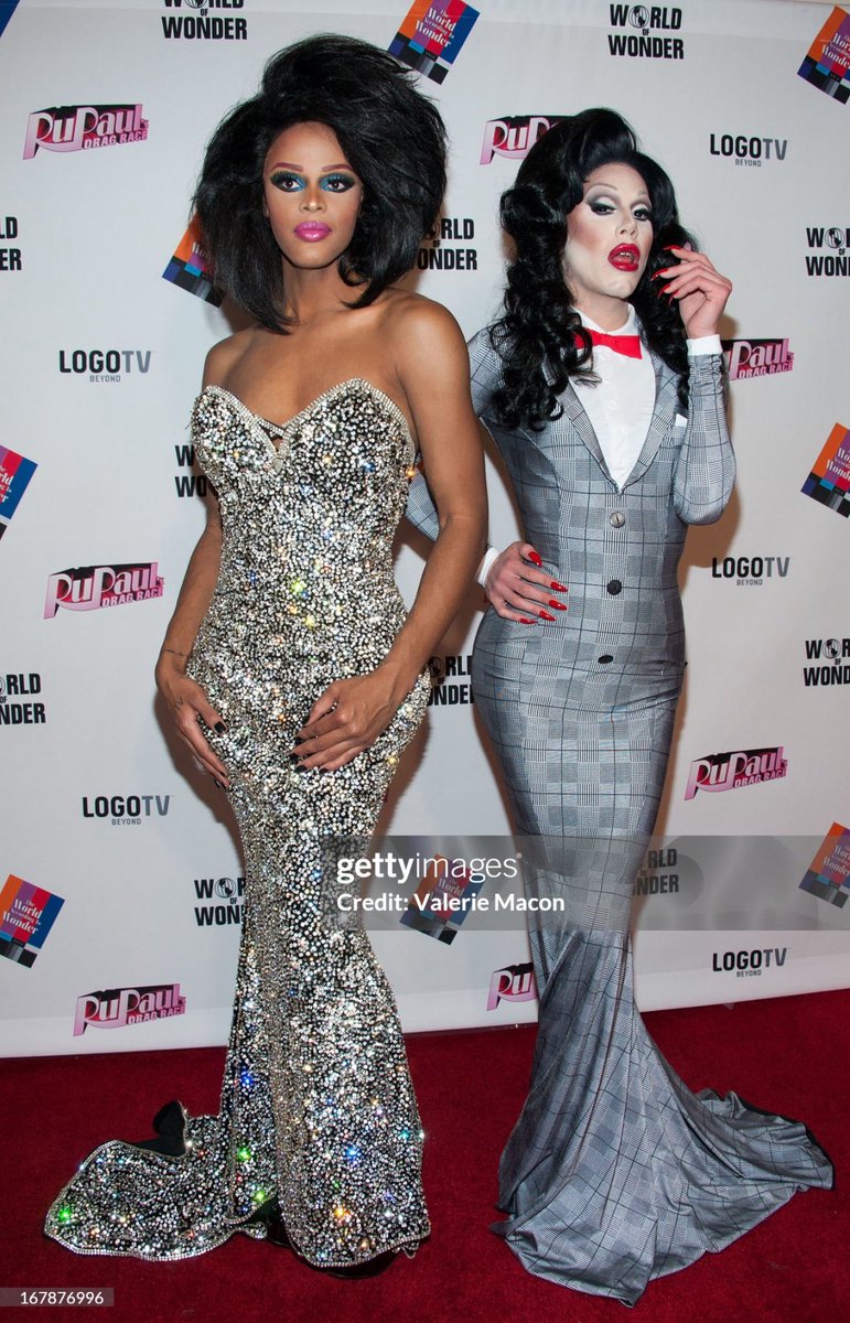 “Be the two worst winners of Drag Race or listen to Gracie Abrams together”
Me and oomf: