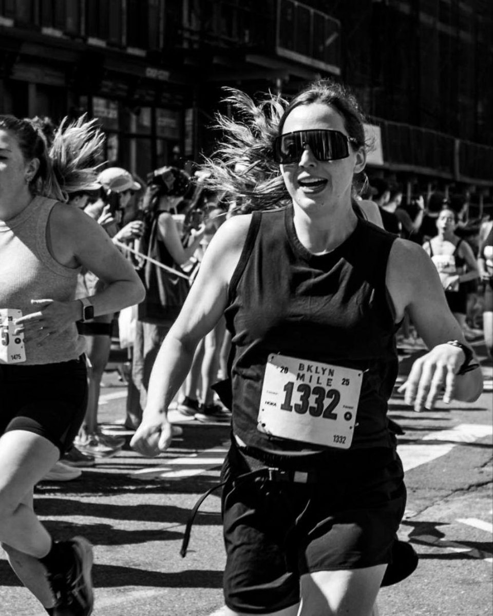 It’s Marathon Monday! 🌿 Meet Team Openlands runner Megan Manning, running her first @chimarathon to support the mission that shaped her childhood in Chicago’s green spaces. 🏃‍♀️ Support runners like Megan: ow.ly/vlNY50WPke9