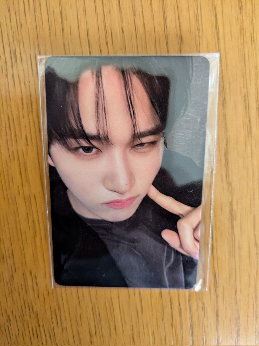 #LUN8
#LUV8
すみませんが初心者🔰なのでどなたか、このメンバーのお名前、教えて下さいませ🙇