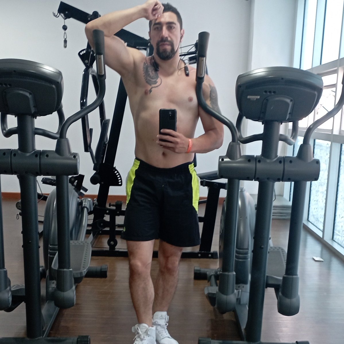 VLAD_FENIX's tweet image. #NuevaFotoDePerfil