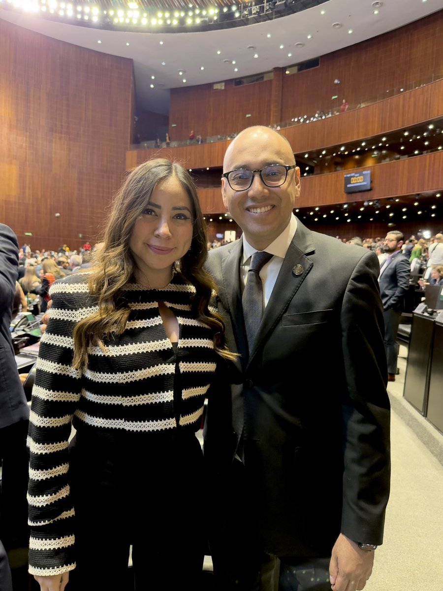 Diego Barroso (@diegobarrosomx) on Twitter photo Regresamos a la <a href="/Mx_Diputados/">H. Cámara de Diputados</a> para iniciar un nuevo periodo con la Sesión de Congreso General. Desde aquí, seguiremos trabajando para construir un México más justo y digno para todas y todos. 🇲🇽💪🏼
#ResistenciaEnAcción Regresamos a la <a href="/Mx_Diputados/">H. Cámara de Diputados</a> para iniciar un nuevo periodo con la Sesión de Congreso General. Desde aquí, seguiremos trabajando para construir un México más justo y digno para todas y todos. 🇲🇽💪🏼
#ResistenciaEnAcción