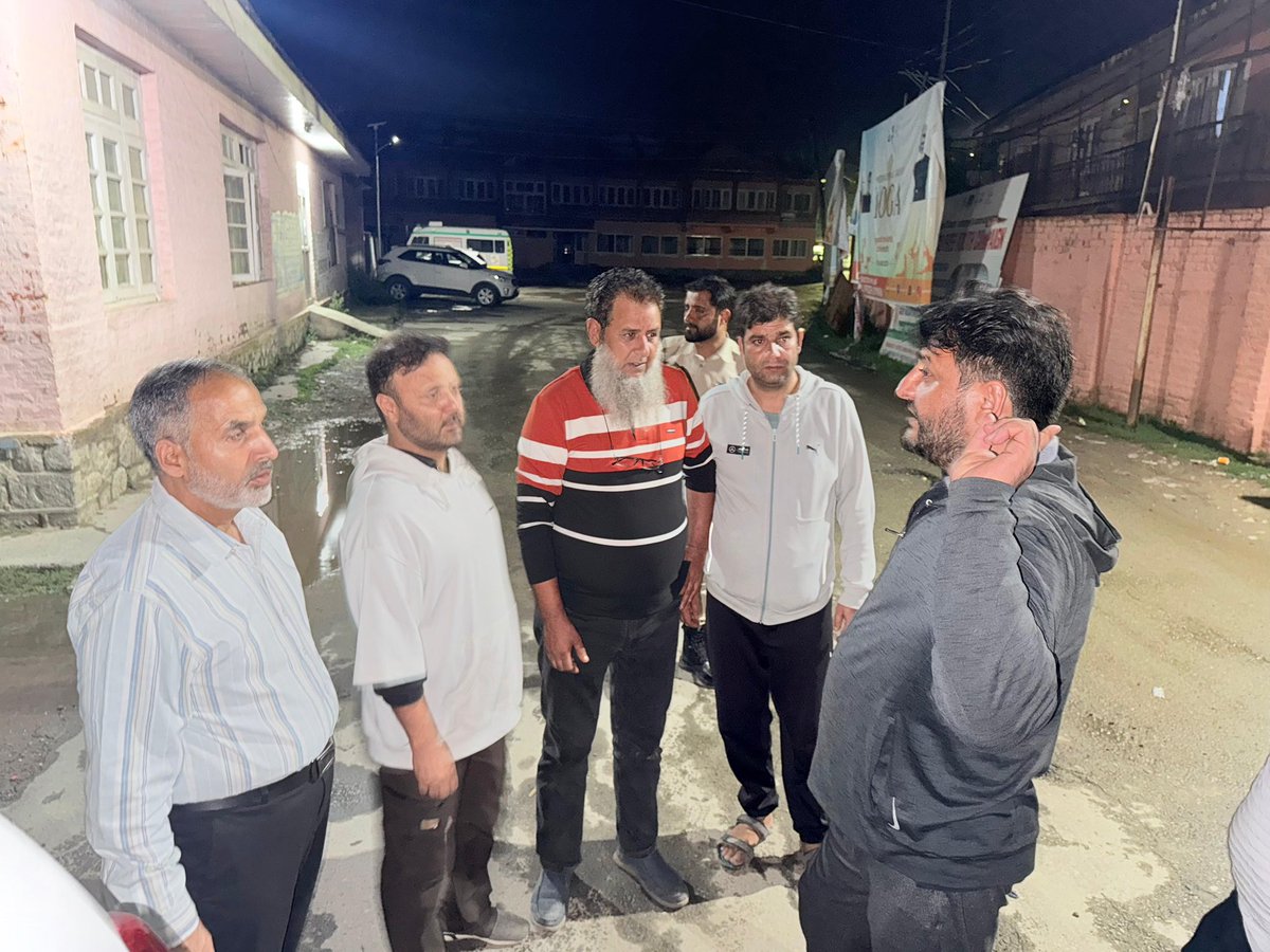 MLA Kupwara <a href="/MirMohdFayaz/">Mir Mohammad Fayaz</a> conducted a surprise midnight inspection at SDH Kupwara last night at around 11 pm, accompanied by CMO Kupwara Dr. Masarat Iqbal. He appreciated the CMO’s dedicated efforts in bringing visible change at the hospital.

<a href="/SyedAbidShah/">Syed Abid Rasheed Shah</a>