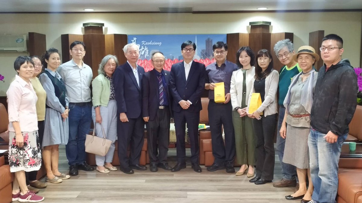 滯台逼真客家人: #台獨法西斯 又再搞 #閩南語霸權 #台語 壓迫Ngai客人😠憑什麼Ngai客人要講閩語?😠
--
全台第一所全台語小學催生者: 已故六堆客家詩人曾貴海醫師。🙏🕯️