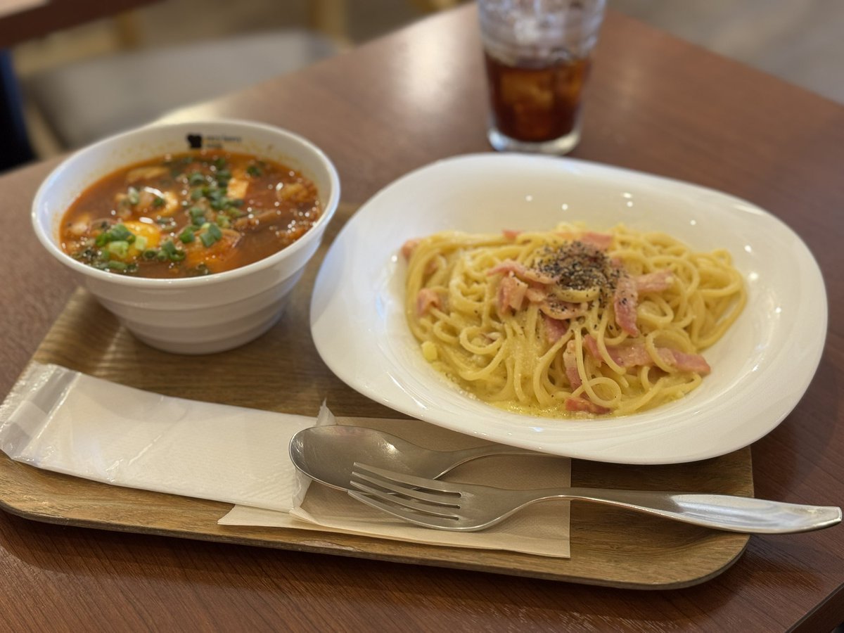 futokyo's tweet photo. #ふとったのランチ
柳さんに誘われて久々のサインウィズミーに訪問!大好きなカルボナーラと魚介ズンドゥブを堪能✨
やっぱり誰かと手話でおしゃべりしながら食べるランチは格別👍
おかげでお腹も気持ちもいっぱいになった😆
#SignwithMe #手話でランチ https://t.co/7obfoWoU6G