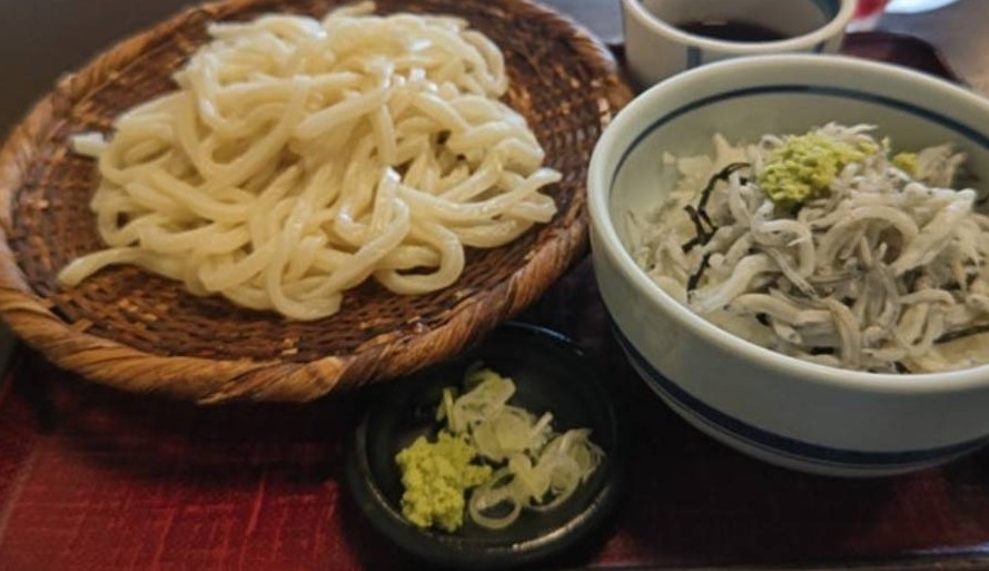 yamabiko1208's tweet image. ２日、３日連休させて頂きます。もう暑くて限界。
来年は少し涼しくなりますように…。
#やまびこ　#越谷レイクタウン　#麦塚やまびこ　#手打ちそば　#草加　#八潮　#吉川　#レストラン　#そば　#田舎そば　
#越谷　#麦塚　#手打ちそば　#蕎麦　#うどん　#天丼　#かつ丼　#天ぷら　#舞茸天ぷら　#鴨