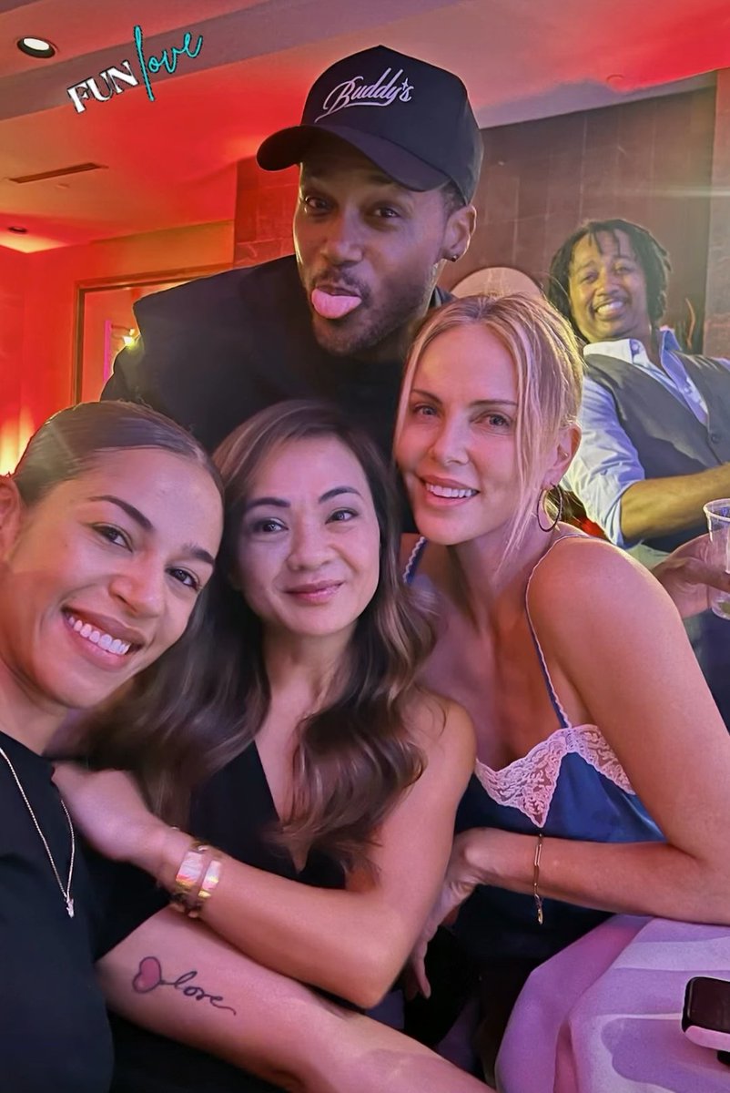 앜머에요!!!!!
누가봐도연하꼬시려는착장임