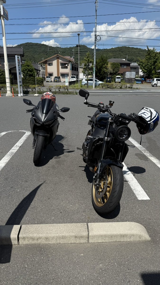 24Nomadic8's tweet photo. 昨日、暑すぎて🫠 https://t.co/YjFTryMaZ3