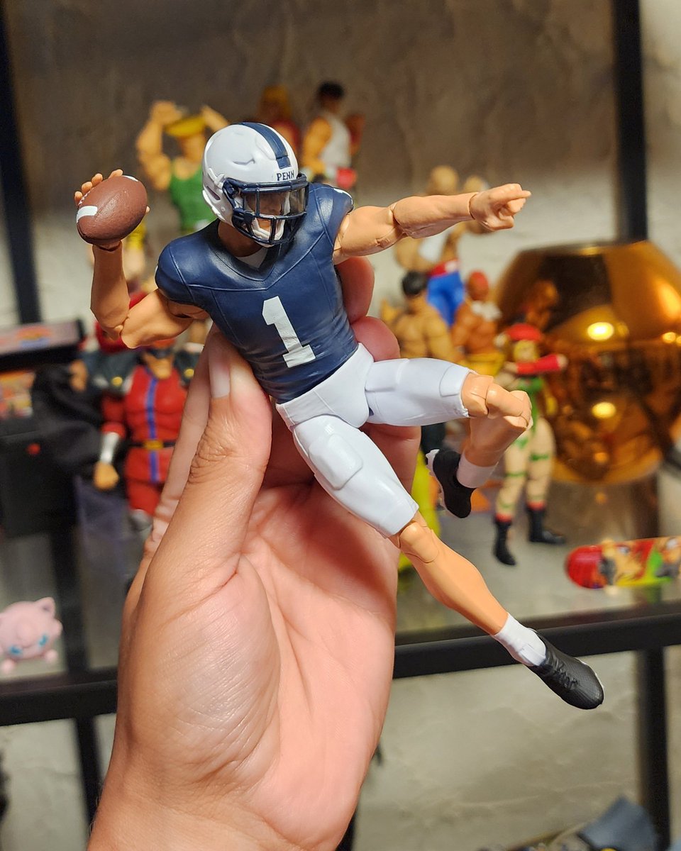 toyjawn1's tweet photo. College ball is underway, no better way to celebrate than to pose out the best sports figures in the game ... Collegiate Legends from Harvinger Studios. https://t.co/rfL86HddSB