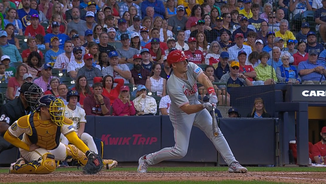 CyrtHogg's tweet photo. Swing or no swing? 

You be the umpire. https://t.co/XCXu2UVKRR