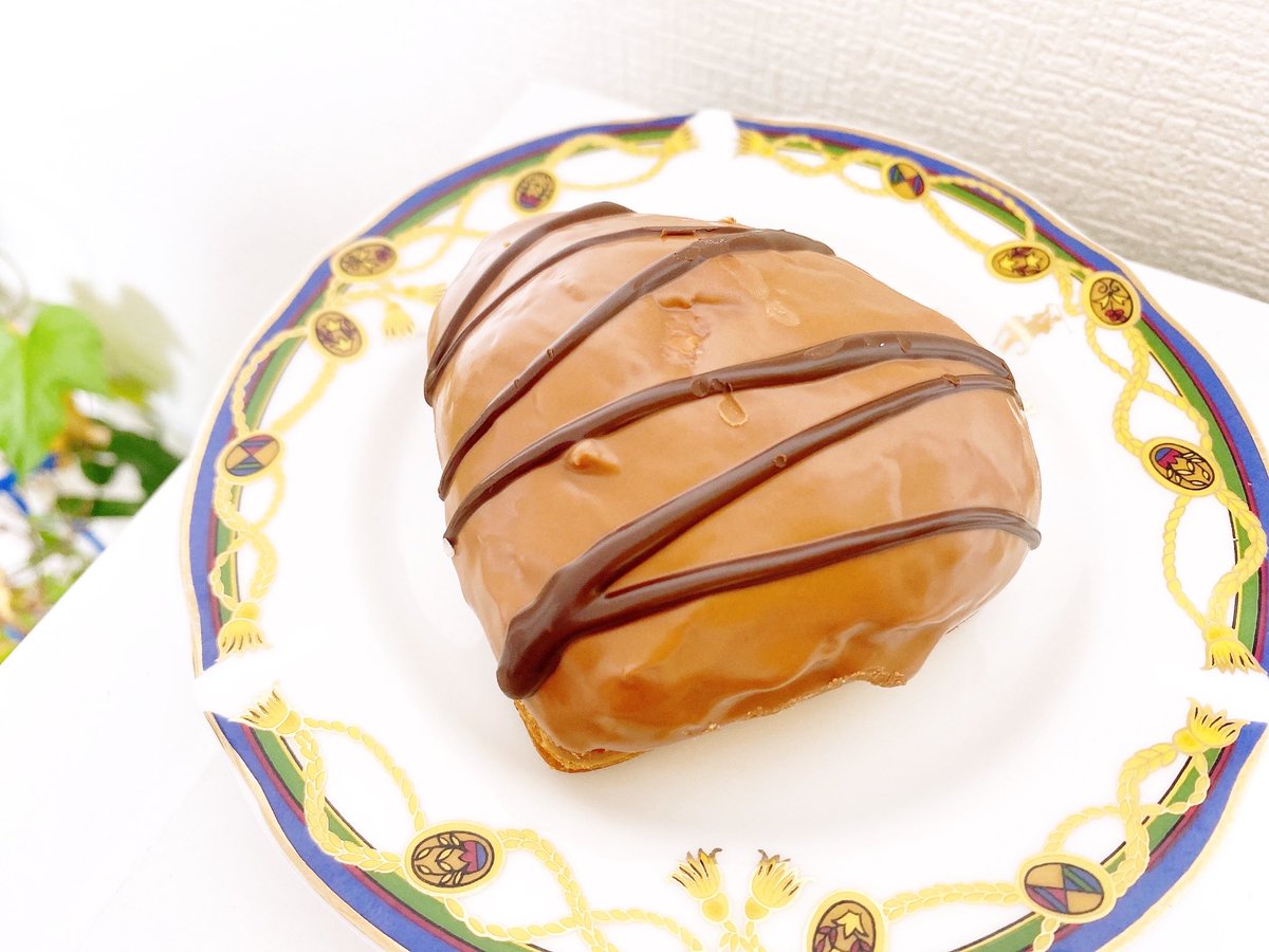 💛今朝の甘活💛

いいことあるぞ〜お🎶ミスタードーナッツさん🍩 
くりド エンゼル&amp;マロン風味チョコ(ღ✪ｖ✪)🌰
早速の秋の味覚に幸せ度UPしちゃうにゃ(。´艸`。)✨
コーティングのチョコも🍫うまうまお💓
これ食べて今日も1日がむばる🌻
みんなもお仕事・家事・学校頑張ってにゃ💕( ´͈ ᗨ `͈ )