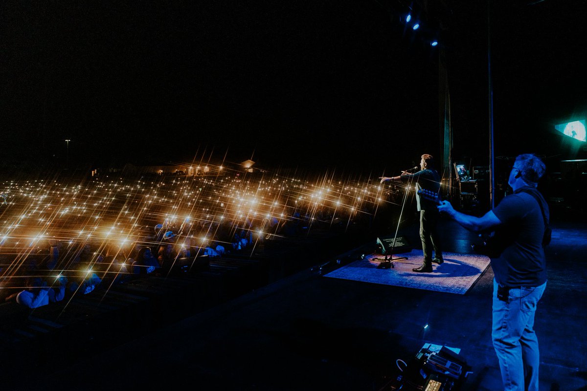 ChrisYoungMusic tweet media