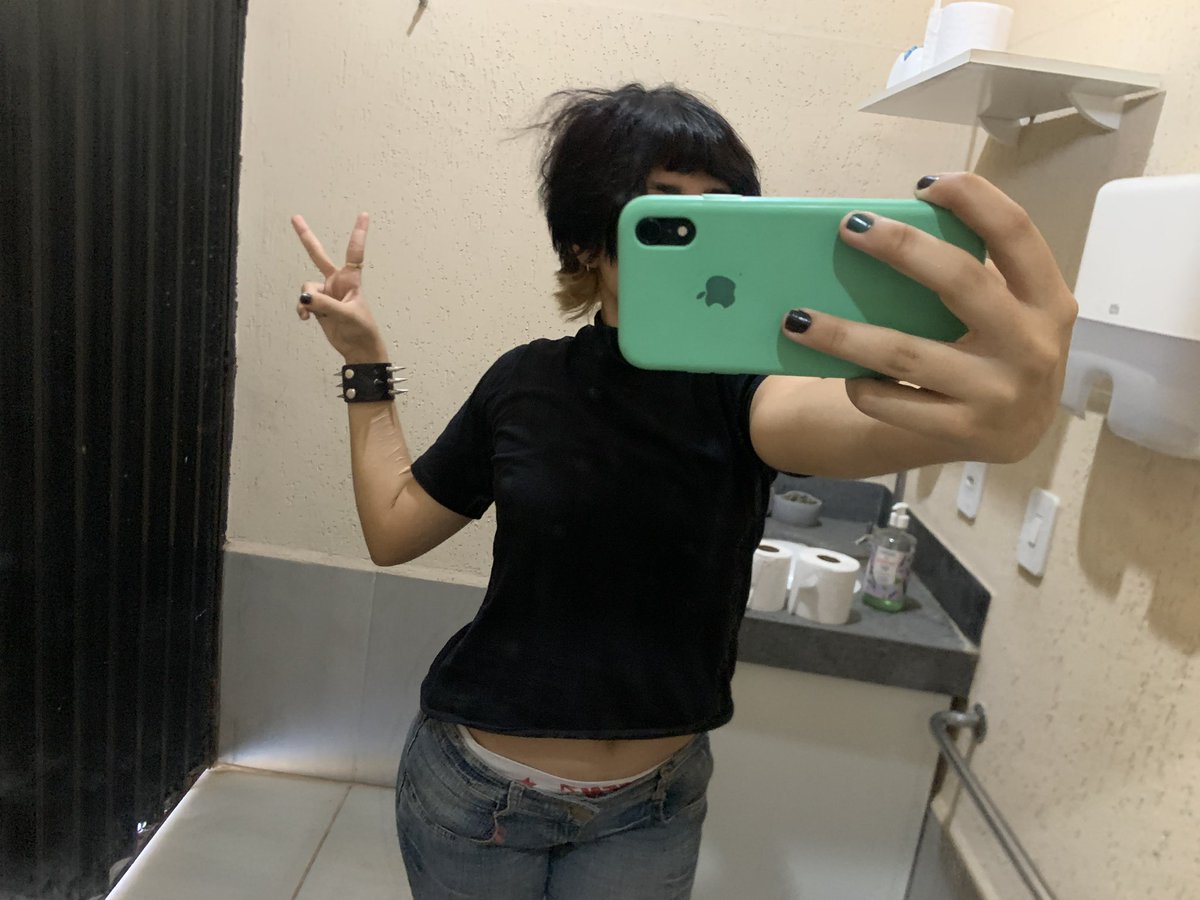 léo - scarnooc tweet media