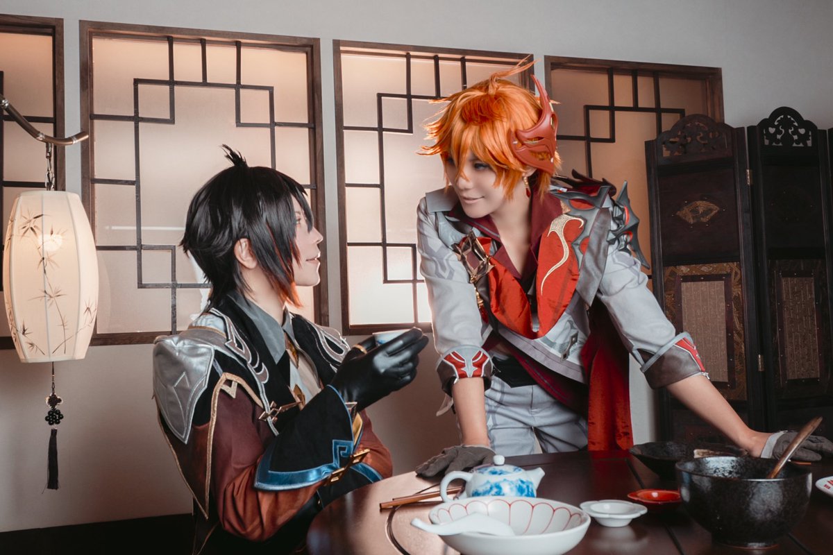 Cosplay⚠️コスプレ／原神、タル鍾
#GenshinImpactcosplay 

「鍾離先生は最近どうしてる？」

タルタリヤ💧えりか
鍾離🔶とおる

#タル鍾
#tartali