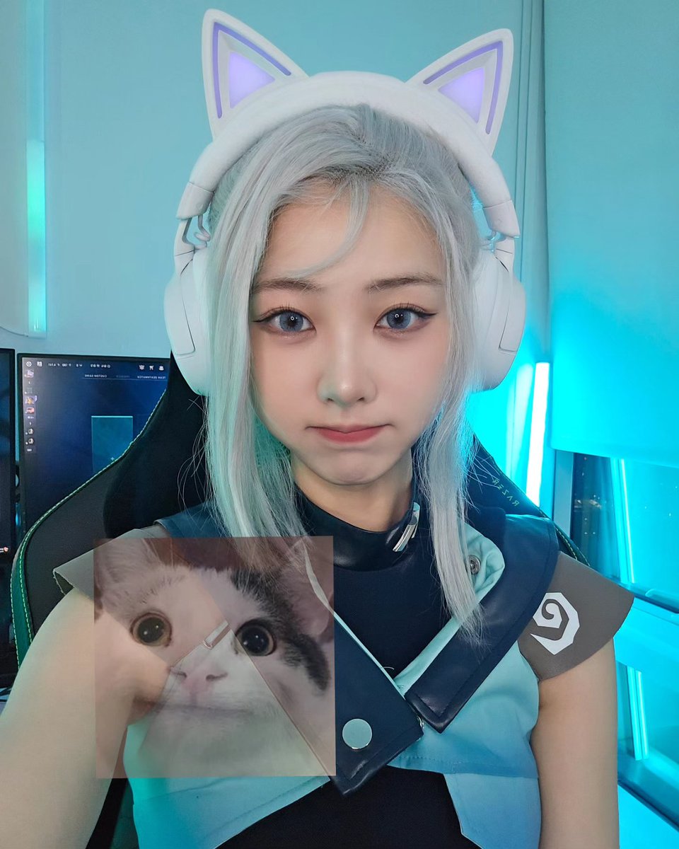 Chuu 🌟 tweet media