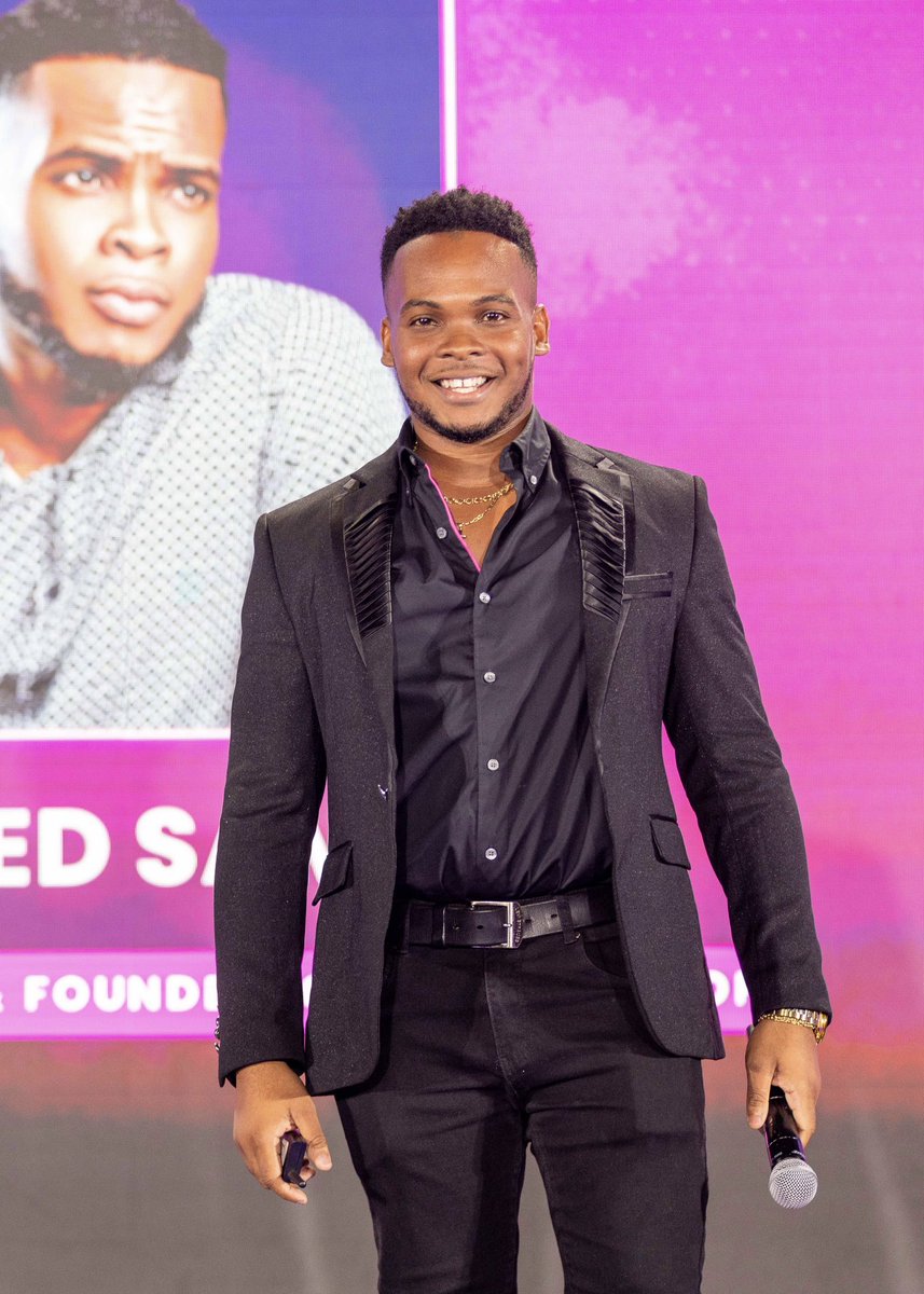 TechBeachRT's tweet image. Certified Sampson took the stage at TBR with a keynote that was equal parts real, raw, and inspiring. 

His journey from digital content to brick-n-mortar business, is proof that when culture meets consistency, legacy is the next step.

Join us in Jamaica Dec 3-5, 2025