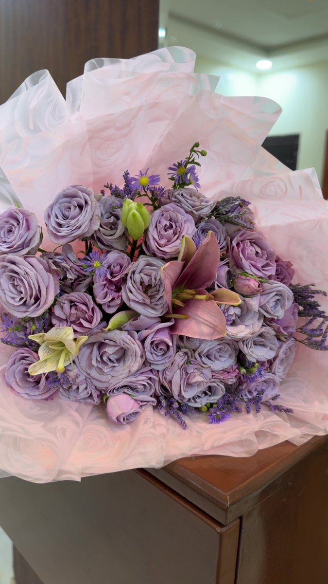 إذا أردتها فتاة ً كـ فاطمه ,، فكن أنت رجلا ً كـ علي