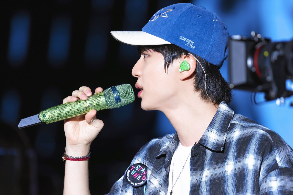 💙💙💙💙

#방탄소년단진 #김석진 #석진 #진  #BTSJIN #JIN 
<a href="/BTS_twt/">방탄소년단</a>