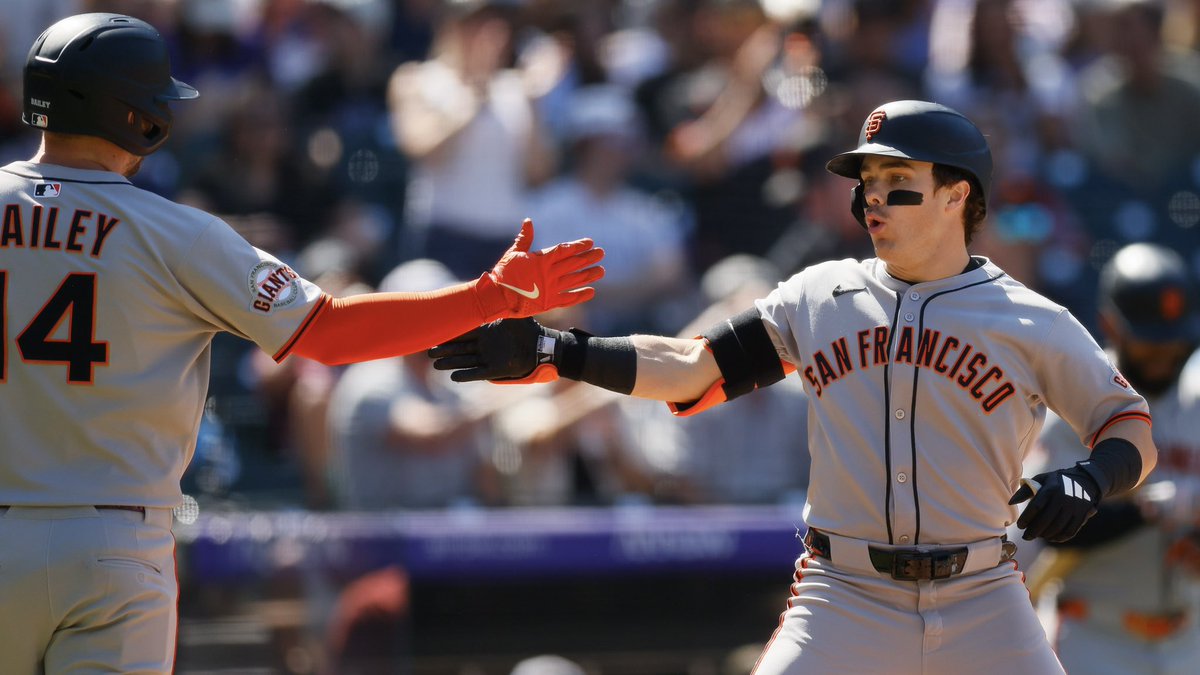 SFGiants's tweet photo. No team in Major League Baseball this year had homered in 15 straight games … until today 😏 https://t.co/vvru9D6Vq6