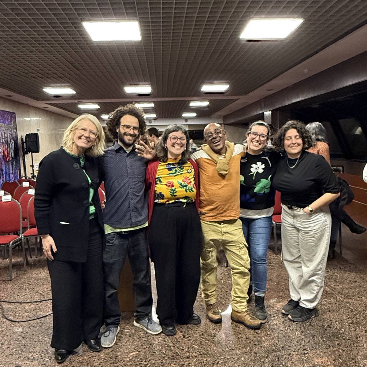 Fernanda Auersperg (@maferauer) on Twitter photo Hoy en la Casa de la Democracia <a href="/Parlamento_UY/">Parlamento del Uruguay</a> compartimos la película “Señor, si usted existe ¿por qué no me sacas de este infierno?”. Una historia que nos interpela a mirar a las personas en situación de calle desde la esperanza y la dignidad. Siempre se puede volver a empezar Hoy en la Casa de la Democracia <a href="/Parlamento_UY/">Parlamento del Uruguay</a> compartimos la película “Señor, si usted existe ¿por qué no me sacas de este infierno?”. Una historia que nos interpela a mirar a las personas en situación de calle desde la esperanza y la dignidad. Siempre se puede volver a empezar
