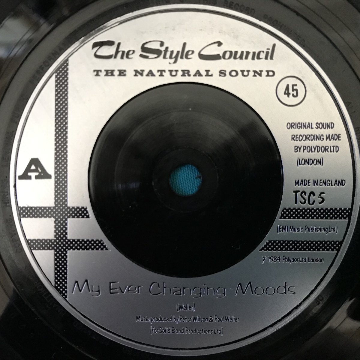 midori records / 一枚のレコードで暮らしに彩りを
