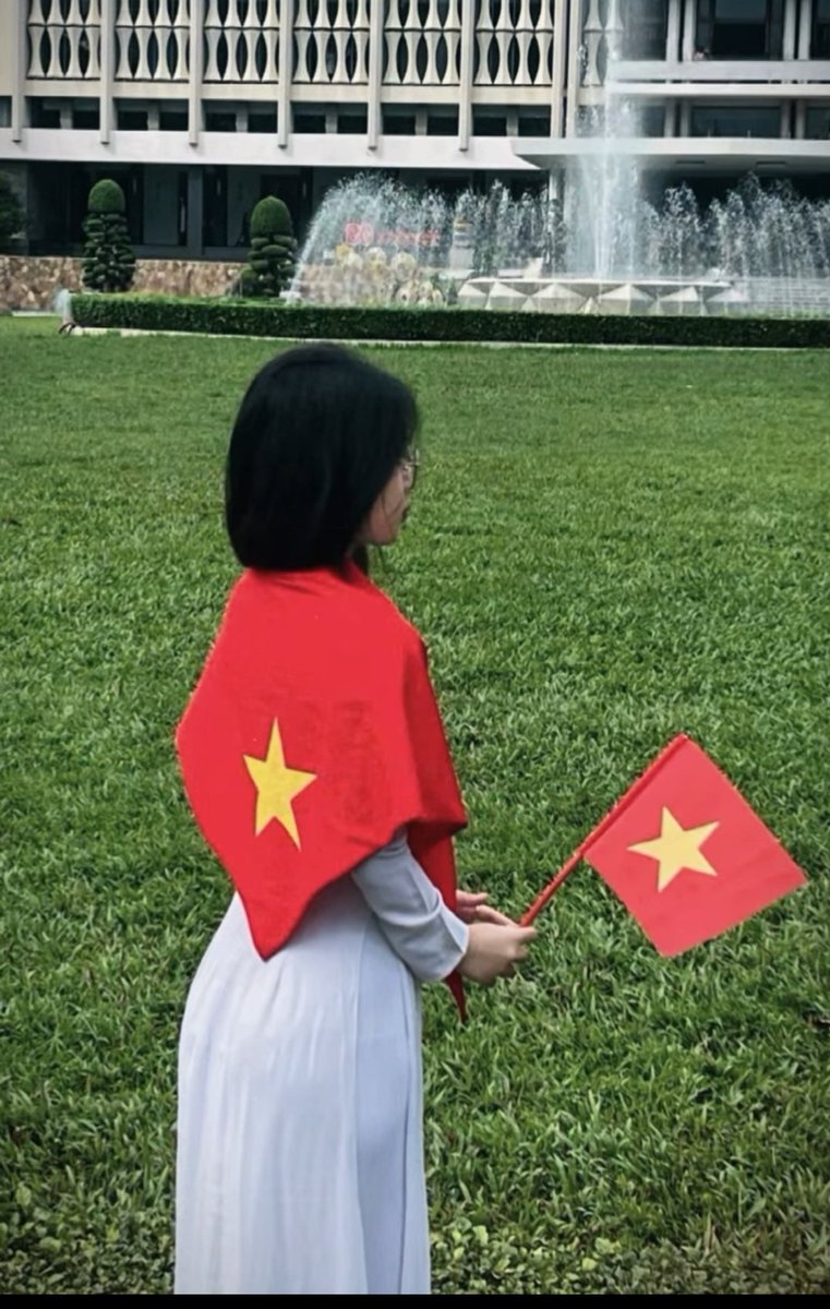 Muonbidudit's tweet photo. Off mấy hôm ko biết mấy chú có nhớ con đĩ này ko https://t.co/GhQ8c8IObp