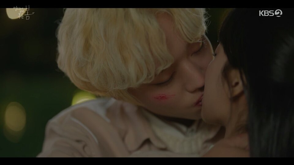 iiforjihoon's tweet image. ESTE BESO FUE LO MÁS HERMOSO QUE HE VISTO,NO LO VOY A SUPERAR NUNCA JAIDHDKSKS LOS AMO 😭😭😭💗

#AtaDistanceSpringisGreen  
#AtaDistanceSpringisGreenEp7