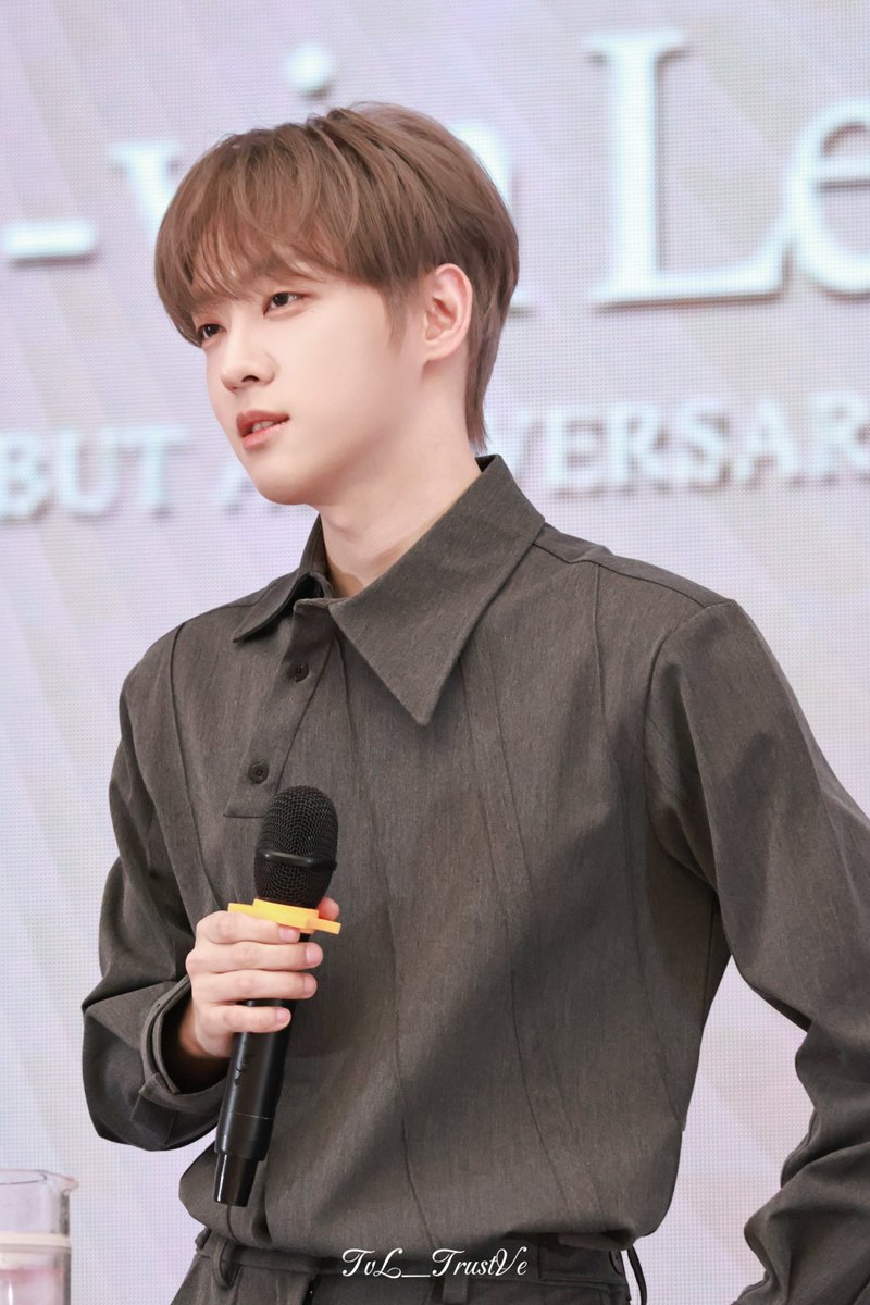 250809 Hangzhou Special Fansign Event  

#李泰彬 #LEETAEVIN #이태빈