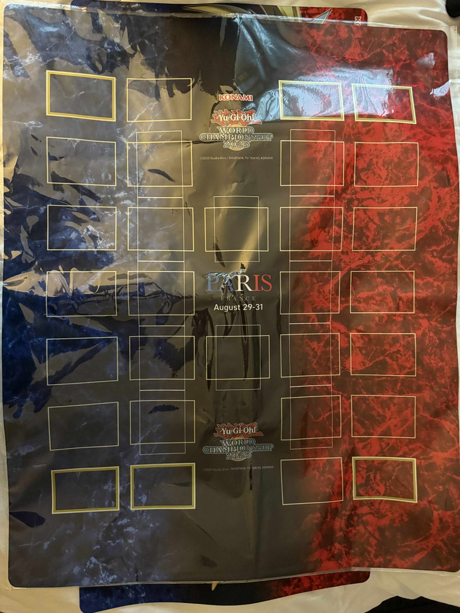 pakofficialtcg's tweet photo. If anyone want these mats let me know! Shipping worldwide :D https://t.co/LBPqiVjz9C