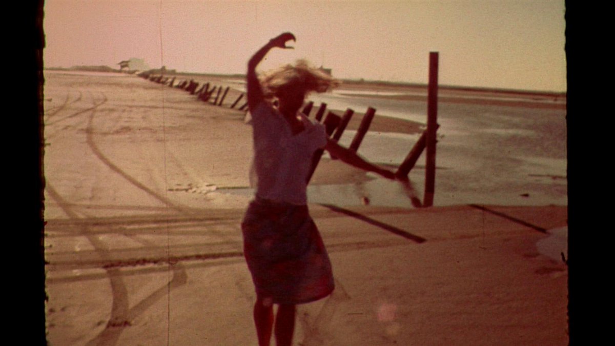 screenscaps's tweet image. paris, texas (1984) dir. wim wenders