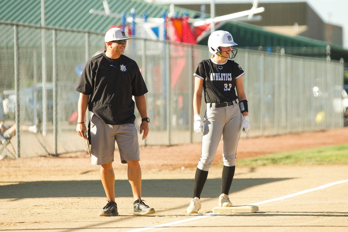Reece_V2027_33's tweet image. My team❤️ Snaps 📸 from summer @AMGonzalez2027 #middles #centerfielder #utility #classof2027 #amg2k9 #athleticsmercado