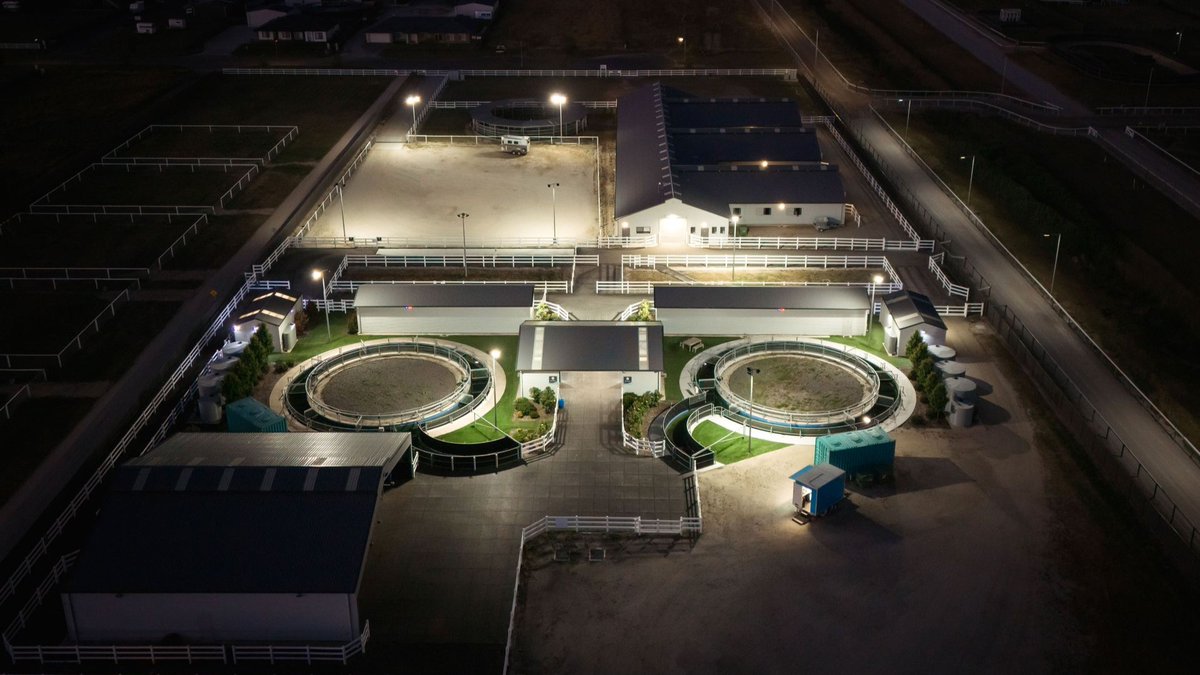 Southside Racing is pleased to announce the acquisition of EquineTrain, a privately owned, state-of-the-art racehorse training and rehabilitation facility that currently services local and visiting trainers at the Pakenham Training Centre.

READ | bit.ly/SouthsideHighP…