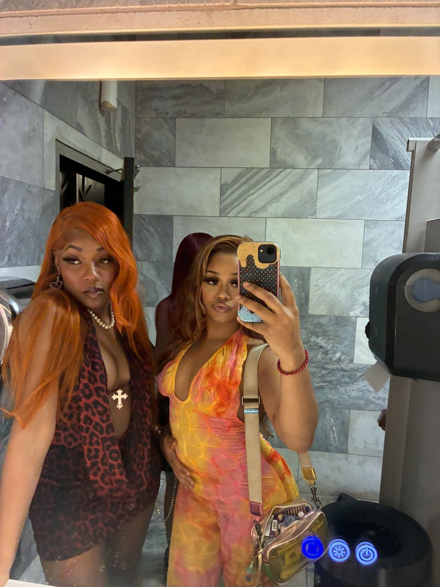 loopylifeoflolo's tweet photo. 🥰🥰 https://t.co/LsDnndrLCY