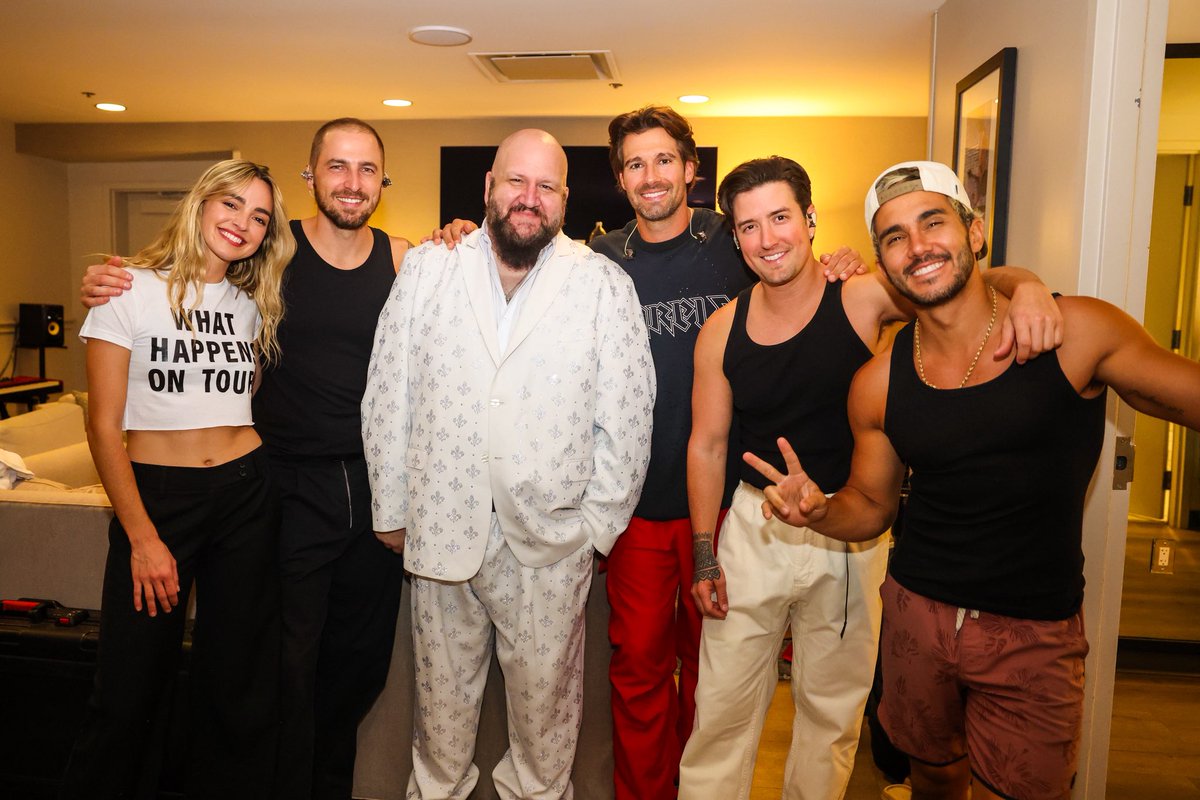 bigtimerush's tweet image. Couldn’t have asked for a better show to close out an unbelievable summer! 

See you in November Rushers 🤘