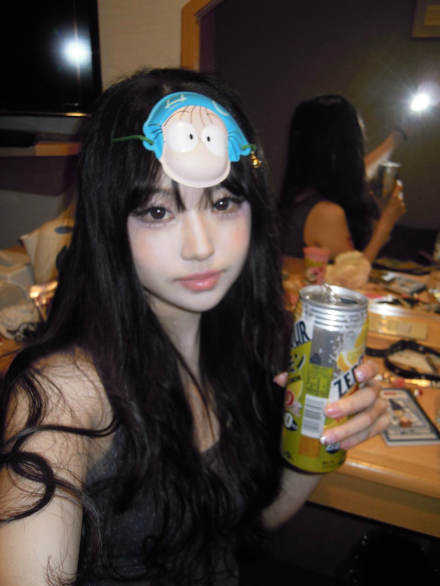 아까올린거랑 이거중에 머가 더 나아욤?.?
인스타올릴고임