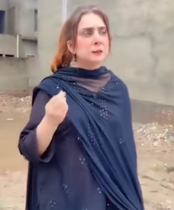 محترمہ شہزادی یوتھن صاحبہ عرف ڈاکٹر نبہیہ علی خان ہفتے والے دن منصور علی خان کی پوڈ کاسٹ میں بیٹھ کر جو گھر بیچ  رہی تھیں اور کہہ رہی تھیں میرا تین کروڑ کا گھر برباد ہو گیا ۔
پارک ویو سٹی کا وہ گھر محترمہ کا نہیں ہے  
محترمہ اس گھر کے فرسٹ فلور پر کرایہ پر رہتی ہیں۔😜🤣