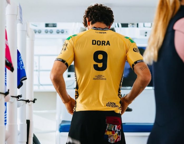 LimiteOlimpico's tweet photo. Daqui a pouco é com ele! 🇧🇷🏄♂️
VAMOS YAGO!!! #WSLFinals #WSLnoSporTV https://t.co/gaKm0GCfDK