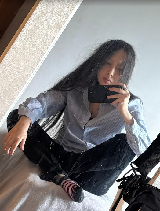 miusticat's tweet photo. Holi 💜 Soy Lady, 21 años, fan de Fifth Harmony desde 2014. Entre 2017-2018 algunxs me conocieron como Miusticat por mi canal dedicado a 5H. Mi fav: Sledgehammer. ¡Empecemos a seguirnos! ✨ #IntegraciónHarmonizer #FifthHarmony #FifthHarmonyComeback https://t.co/xpFrOviHSO