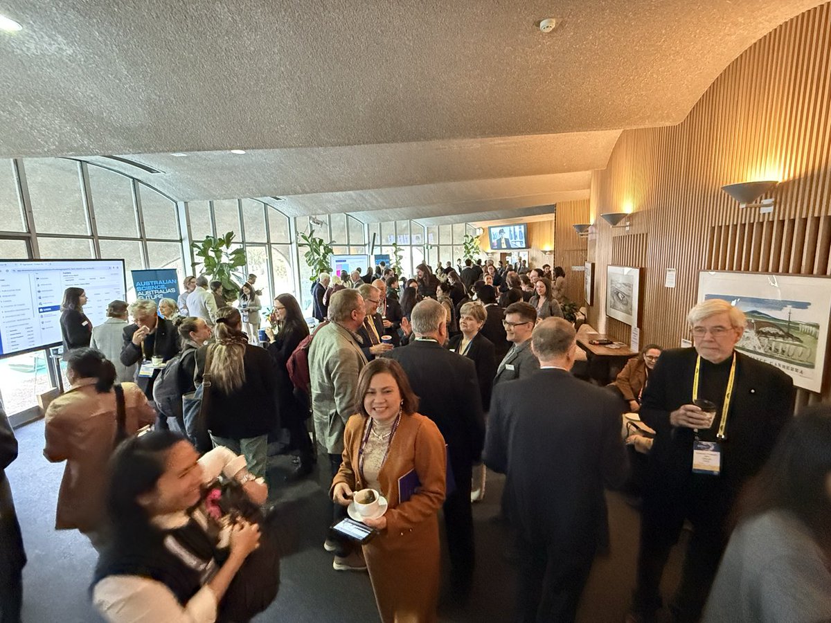 Having welcomed our class of 2025 (pictured), we've just enjoyed morning tea and great conversations. (And some sweet options from the juice bar.) On now: our first New Fellows Presentations. Get ready to hear from an incredible lineup of researchers making waves across diverse