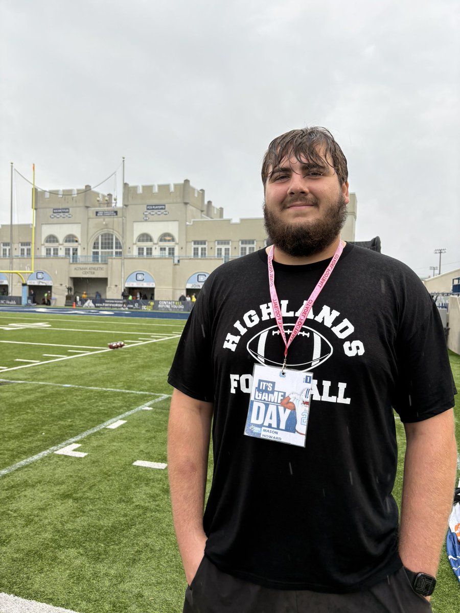 Had a great time visiting <a href="/CitadelFootball/">The Citadel Football</a> this weekend! Thank you <a href="/CoachRAPinilla/">TweetMasterP</a> and <a href="/CoachGuard_/">Phill Guard</a> for the invite! Always a great time in Charleston!

<a href="/HSphire/">Coach Hayden Sphire</a> 
<a href="/HighlandsFB/">Highlands Football</a>