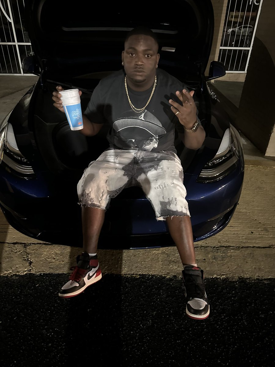ThreeDizzle_'s tweet photo. I dont really got a lot of patience 😬⏳ broke shii get me aggravated 😤 https://t.co/vjpbqfNA1Z