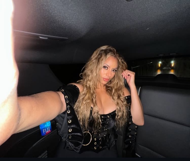 For me, she's still the same little girl I met a few years ago, but she's getting prettier and prettier. 🩵🥹